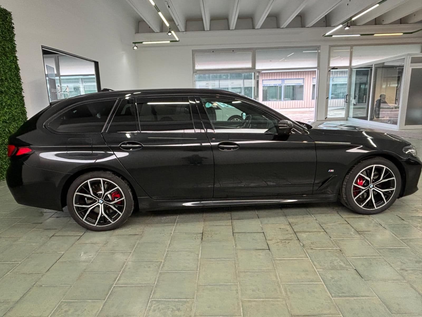 BMW 520 Serie 5 G31 20 LCI 520d Tour mhev 48V xdr Msport - Image 6