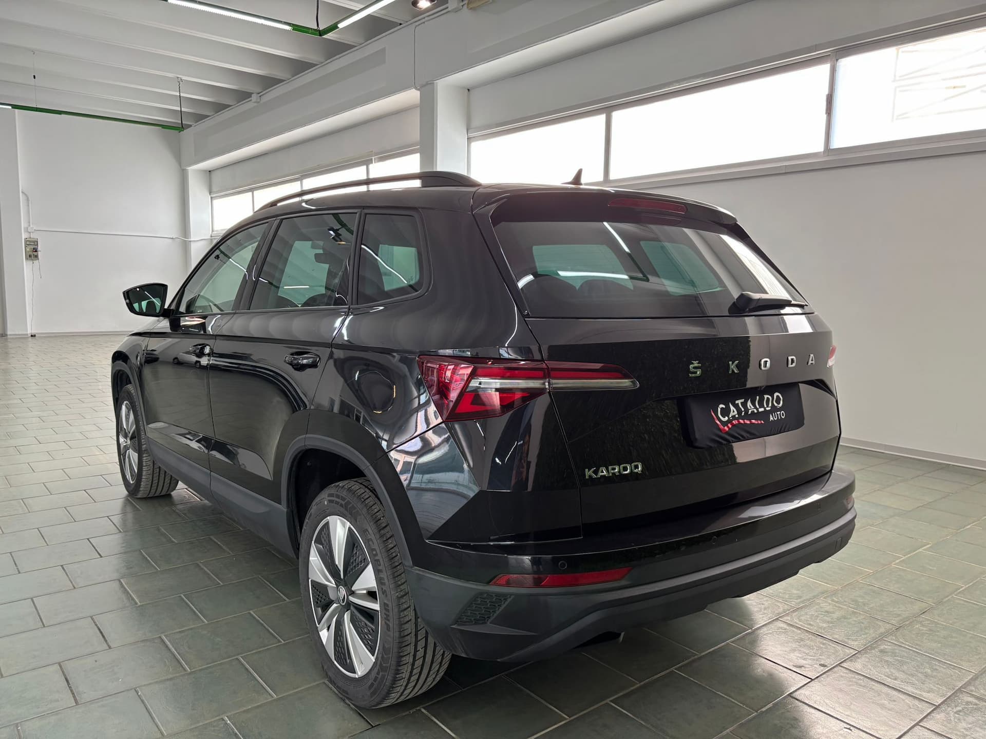 Skoda Karoq 2.0 tdi evo Executive 115cv dsg - Image 3
